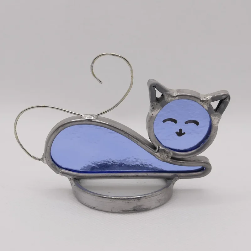 Chat couché